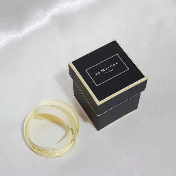 Jo Malone London Square Gift Box with Ribbon - for Candle or Mini Perfume New - Picture 4 of 6